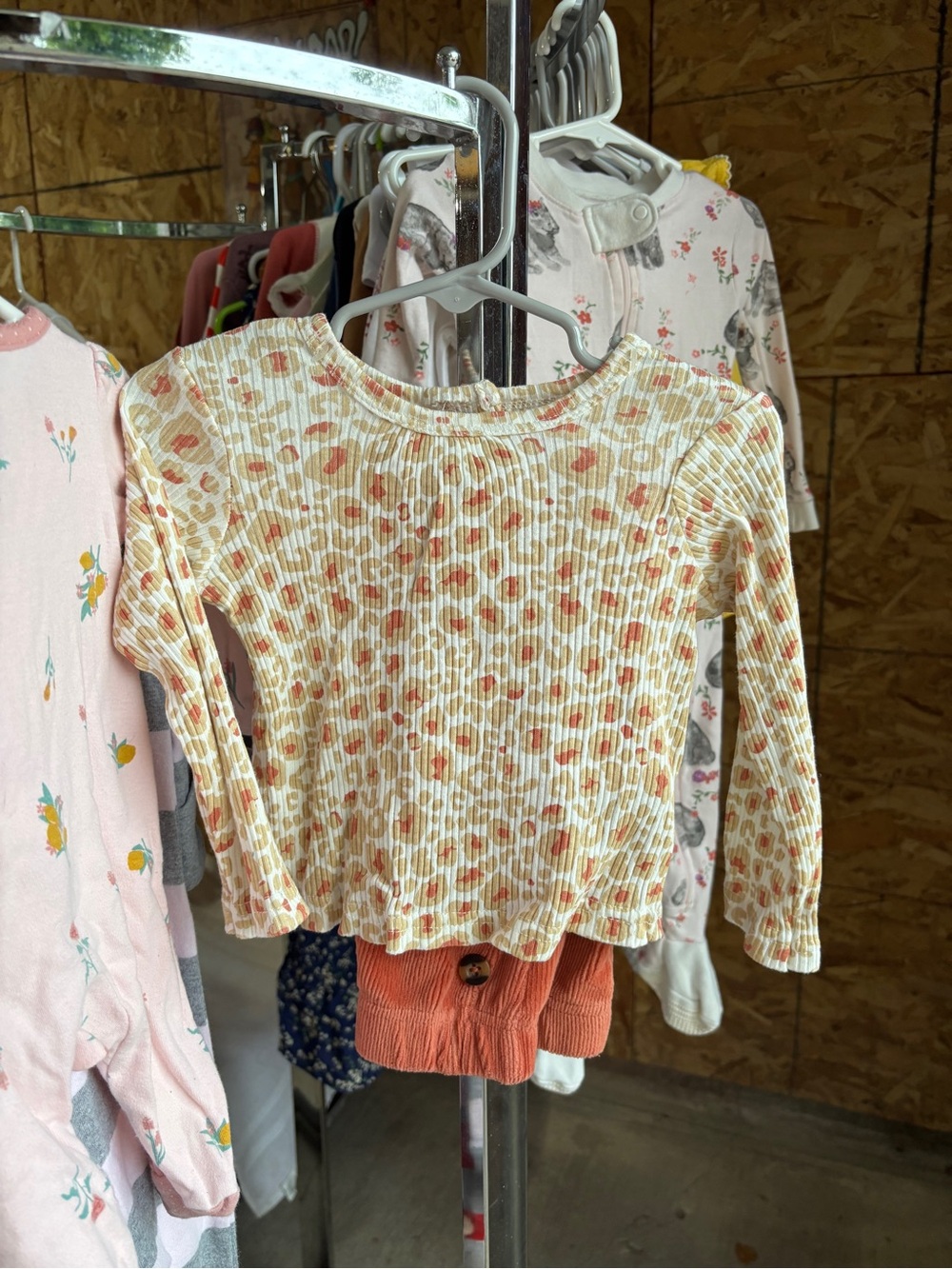 Size: 18 Months Cream Leopard Print Top with Matching Bottoms